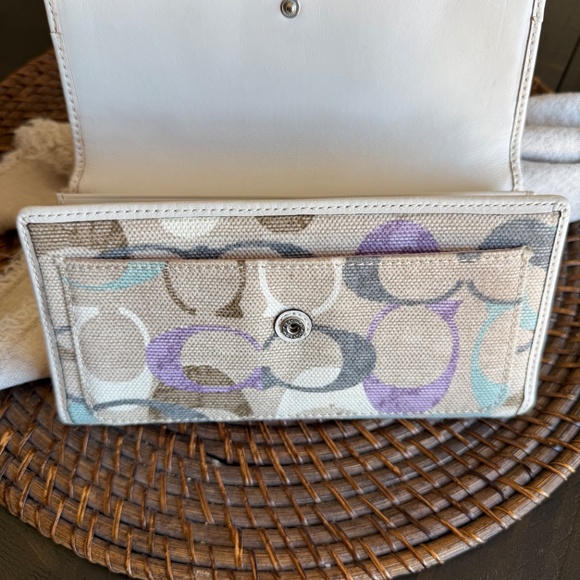 Coach Wallet - Picture 6 of 10